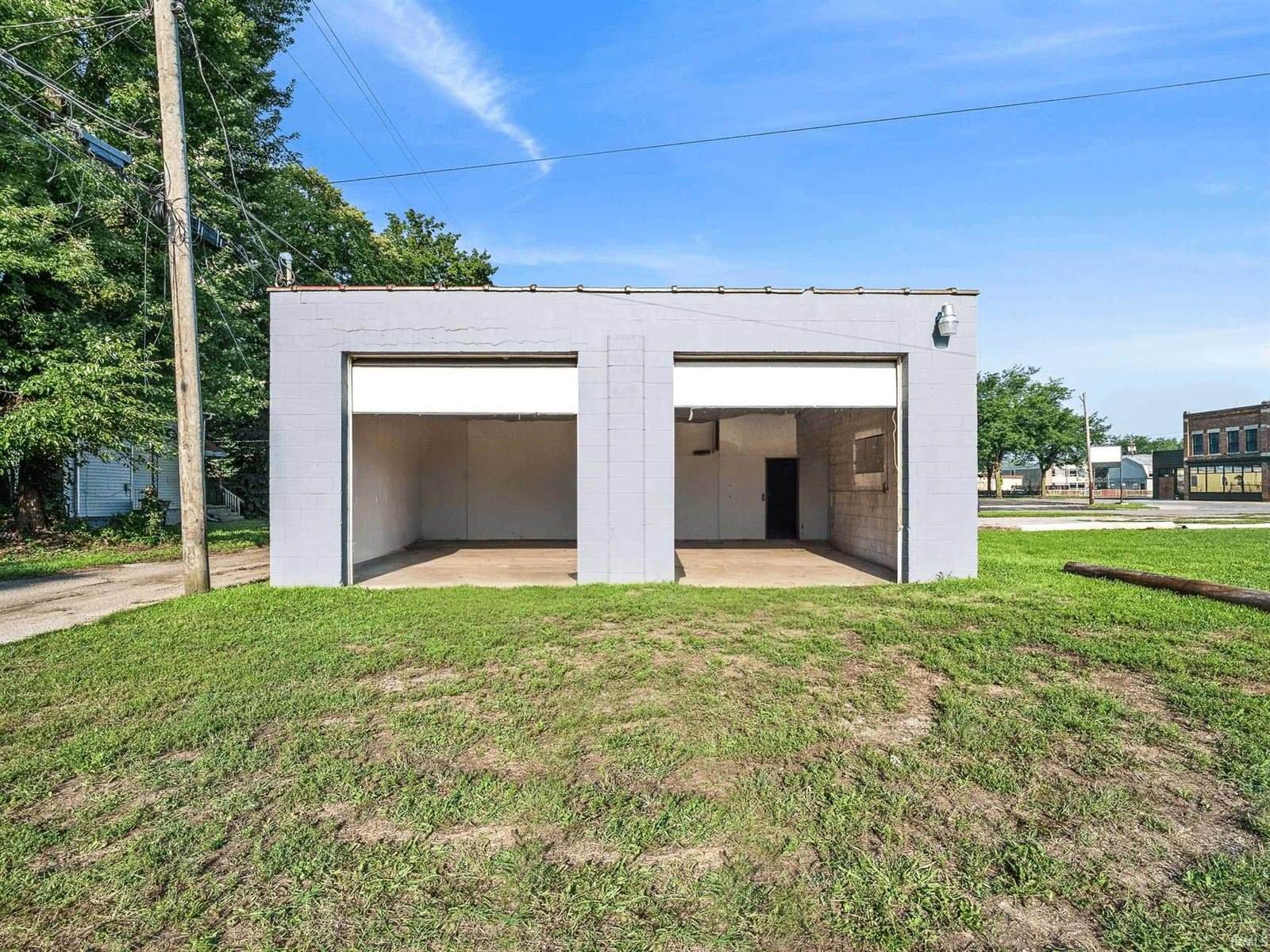 1327 W Main Street, Fort Wayne, IN 46808