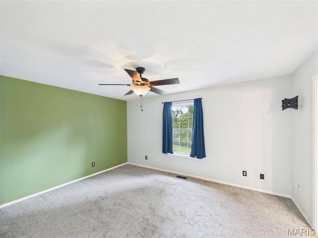 17030 Lensman Road, Saint Robert, MO 65584