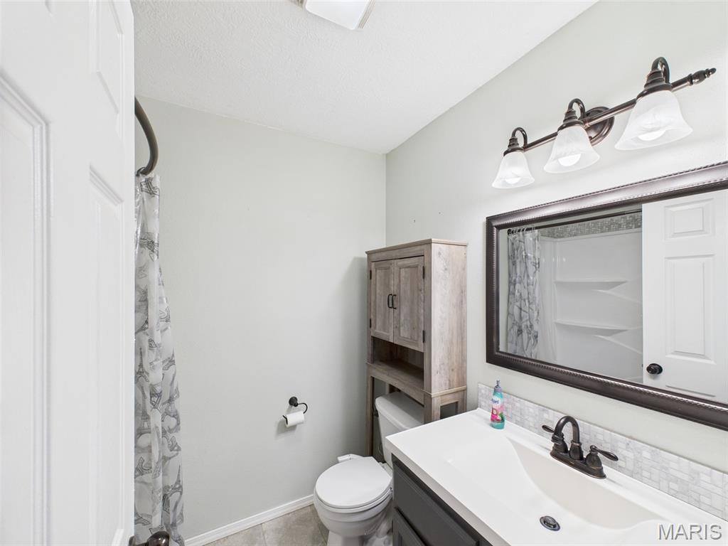 17030 Lensman Road, Saint Robert, MO 65584