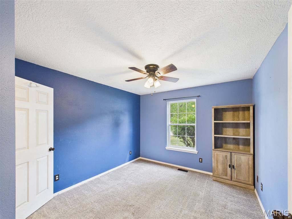 17030 Lensman Road, Saint Robert, MO 65584