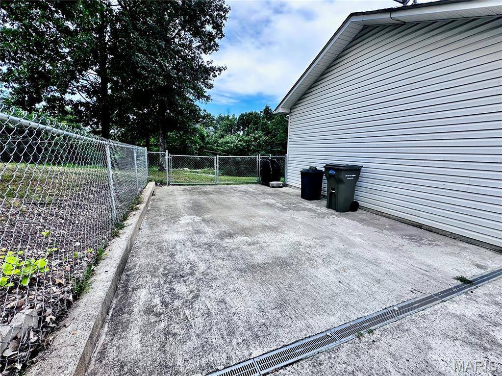 17030 Lensman Road, Saint Robert, MO 65584