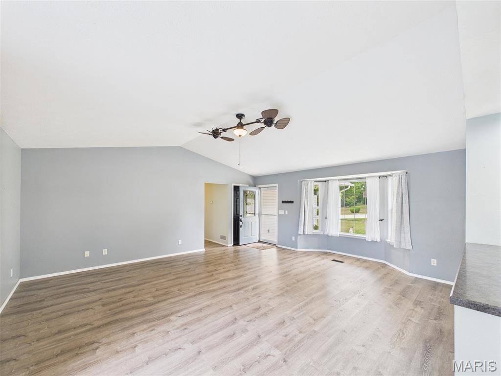 17030 Lensman Road, Saint Robert, MO 65584