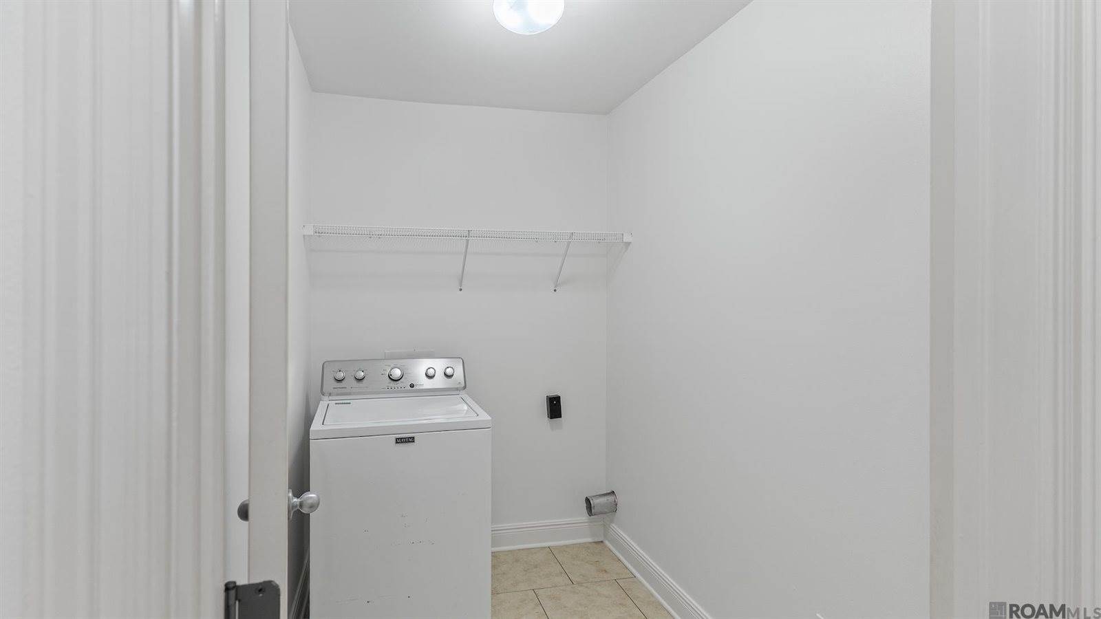 12237 Spring Valley Dr, Geismar, LA 70734