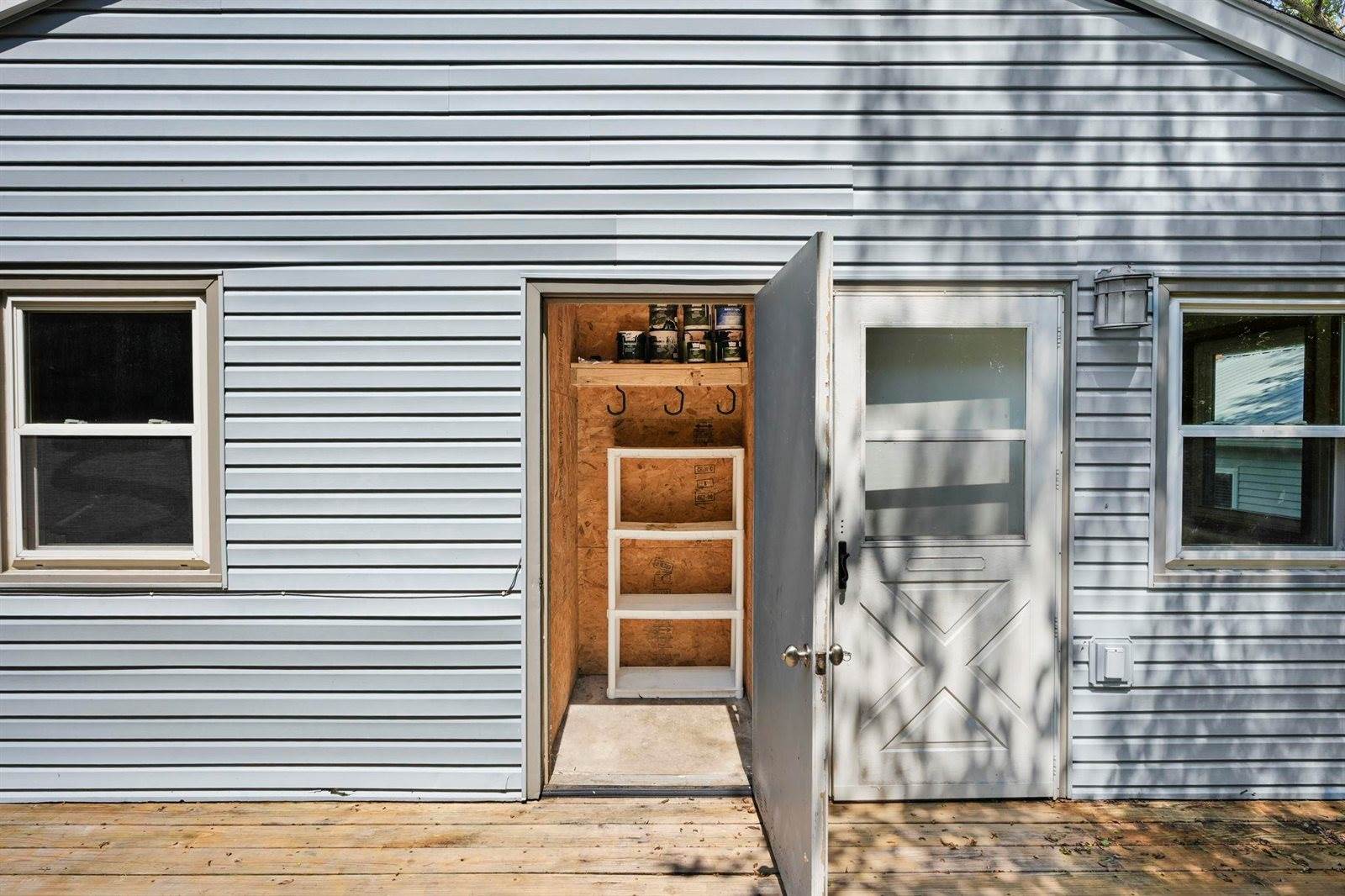 1941 Northwestern, Madison, WI 53704