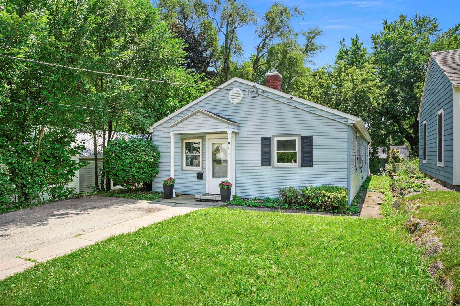 1941 Northwestern, Madison, WI 53704