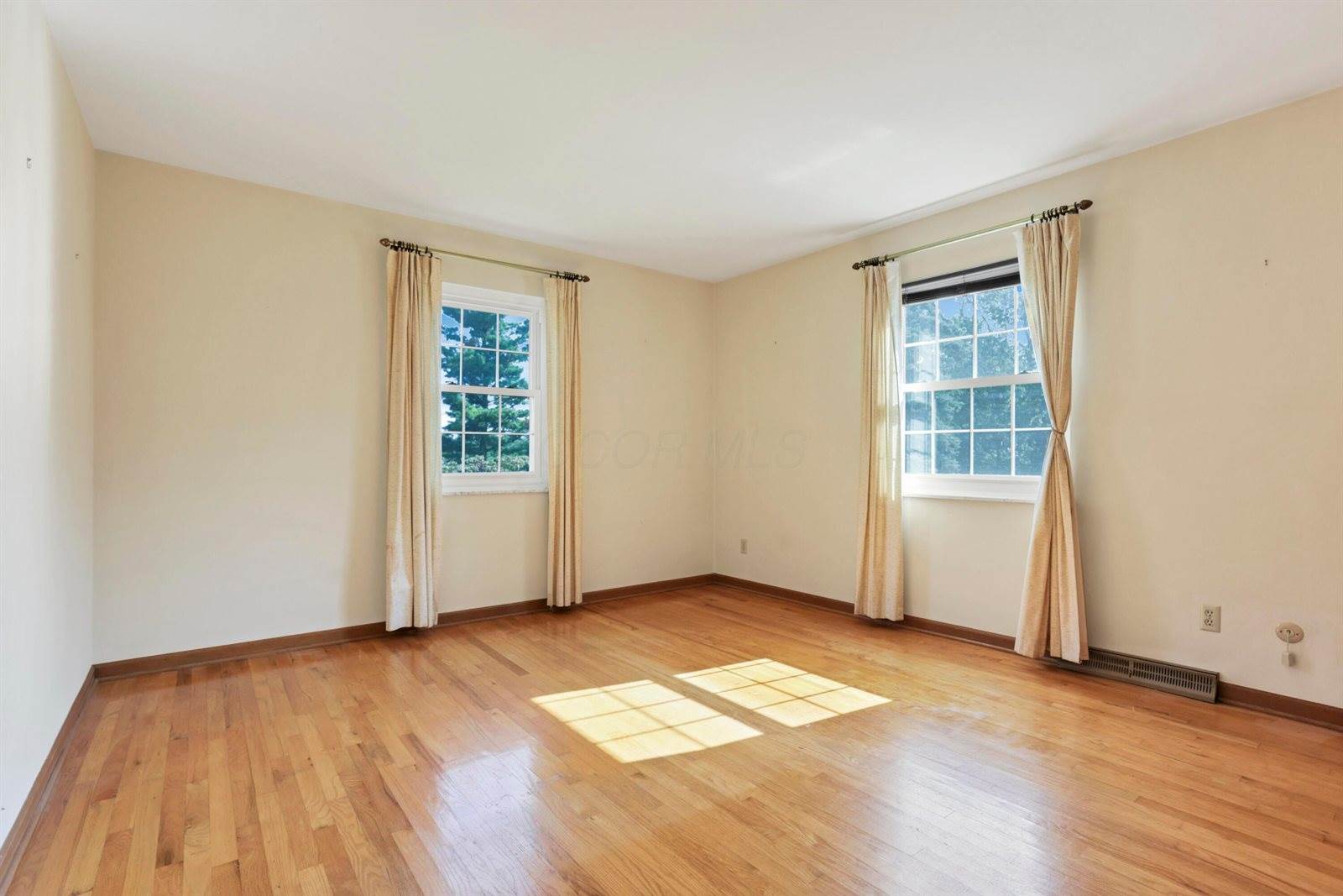 4542 Ducrest Drive, Columbus, OH 43220