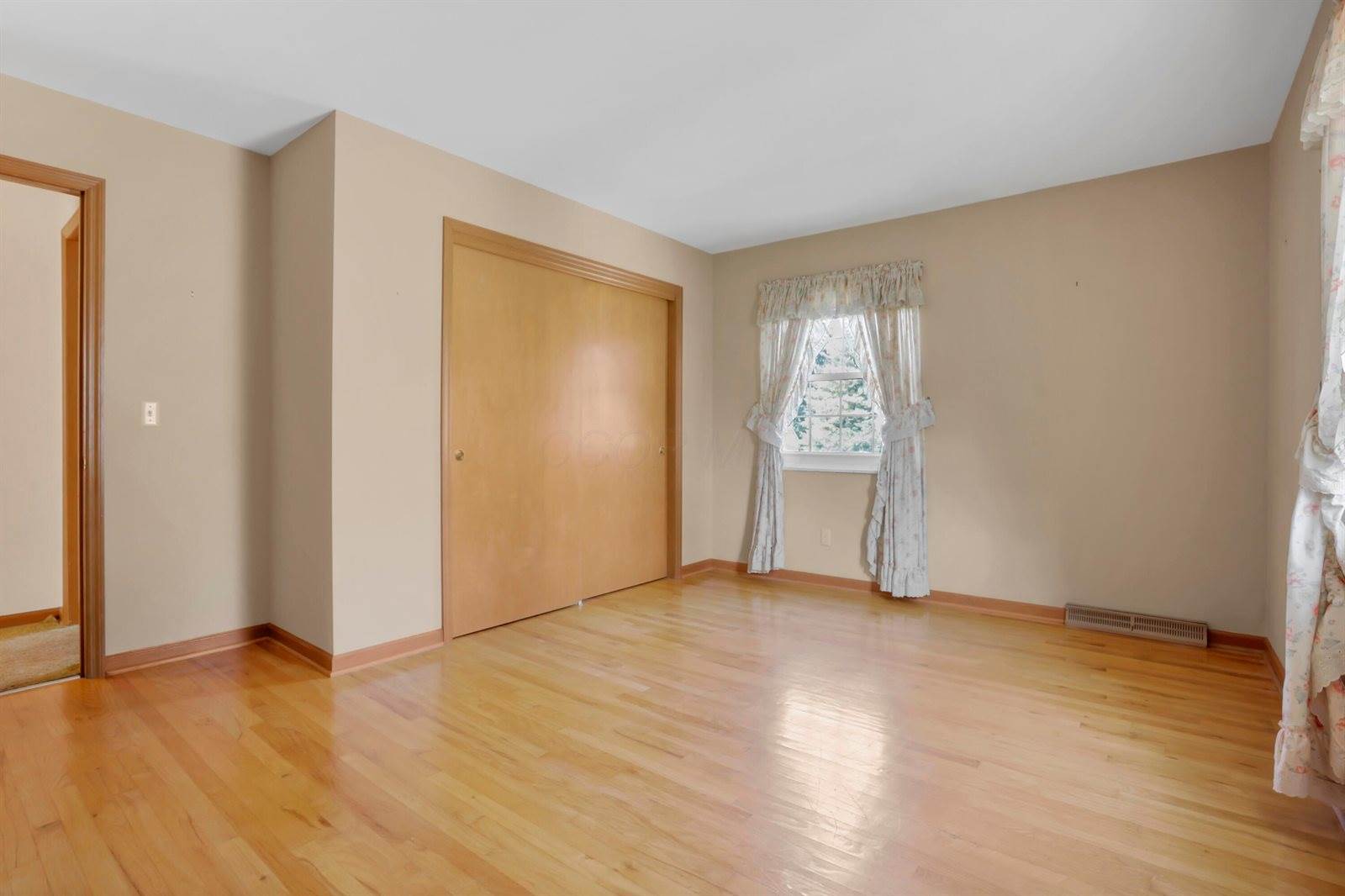 4542 Ducrest Drive, Columbus, OH 43220