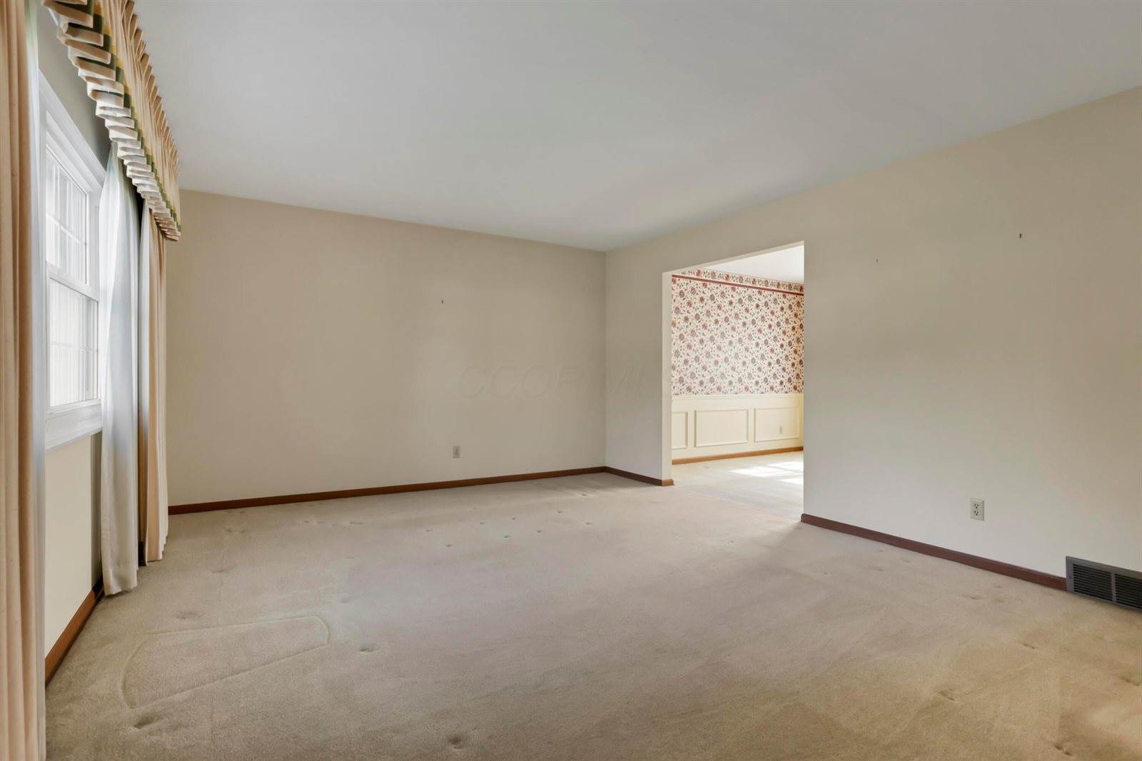 4542 Ducrest Drive, Columbus, OH 43220