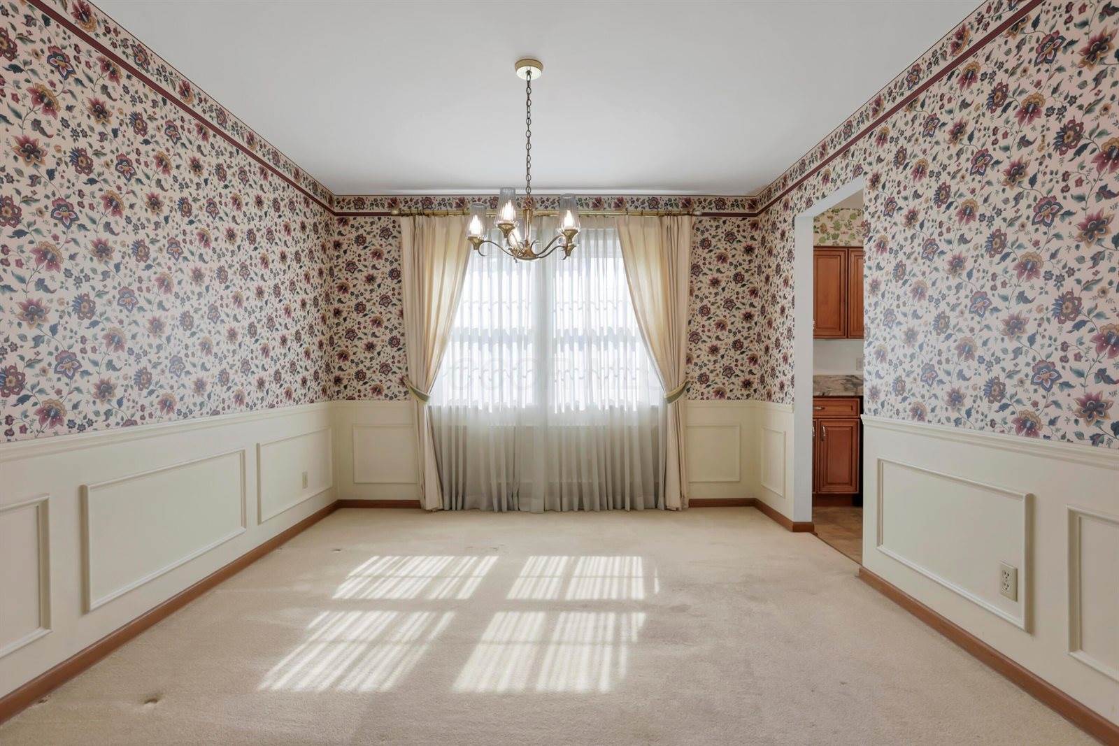 4542 Ducrest Drive, Columbus, OH 43220