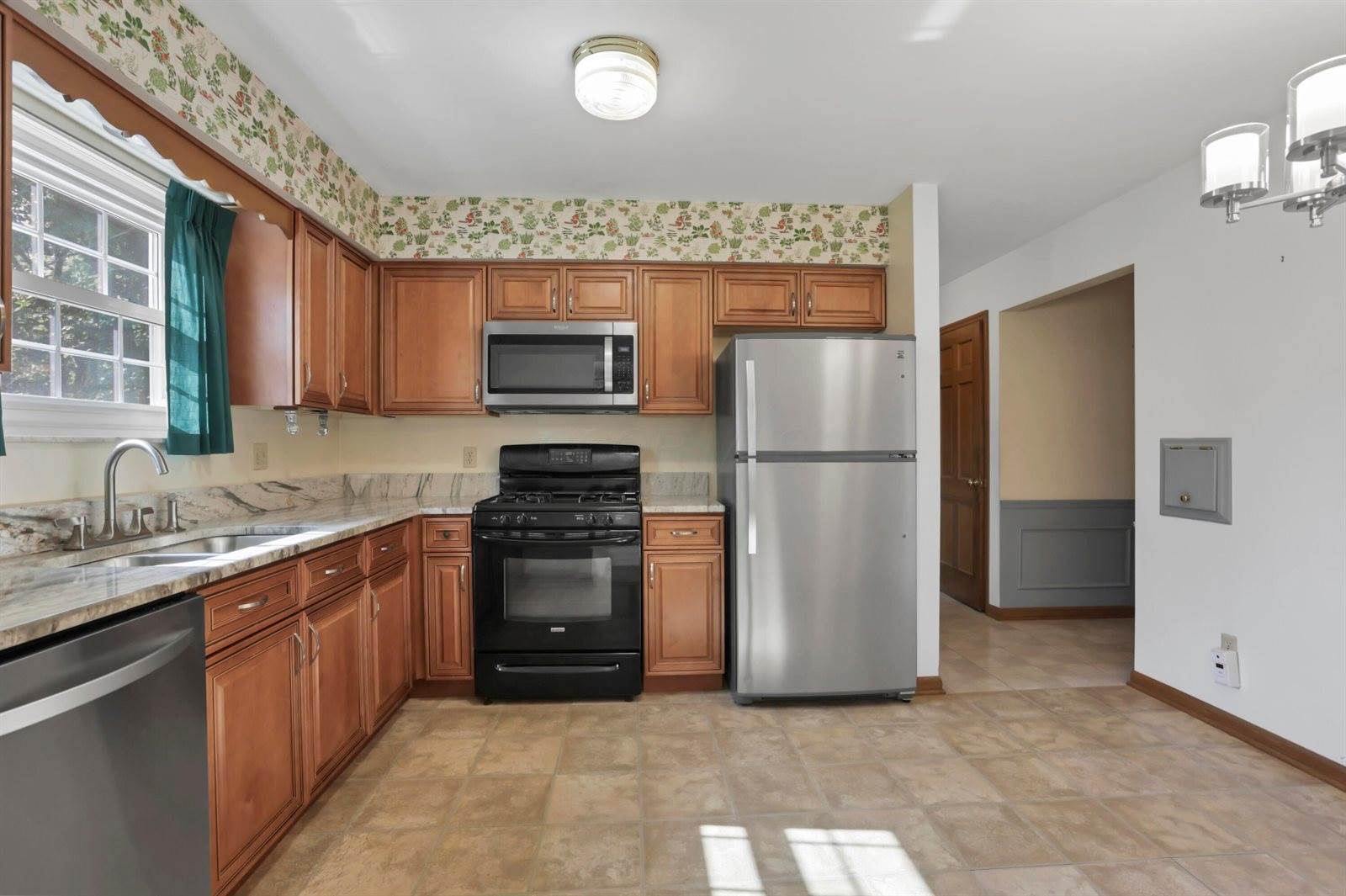 4542 Ducrest Drive, Columbus, OH 43220