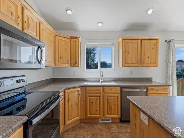 1251 South 1650 West, Syracuse, UT 84075