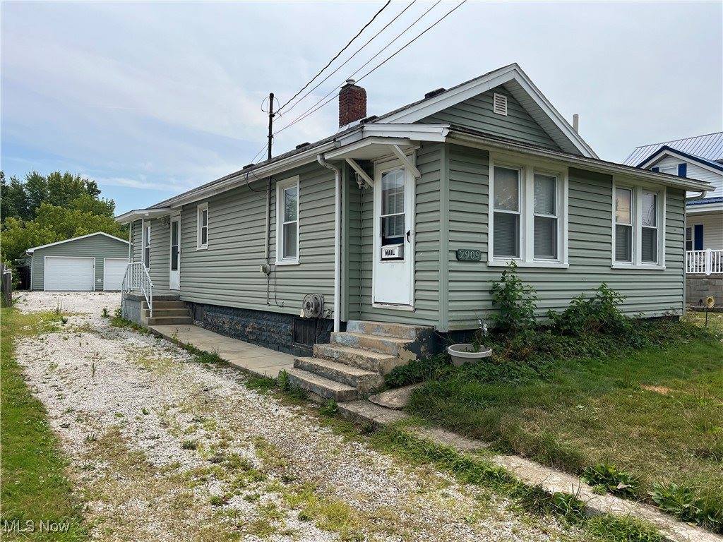 2909 Vestal Road, Youngstown, OH 44509