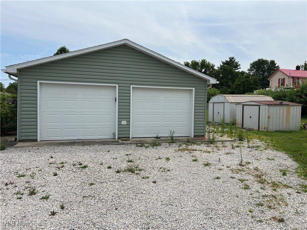 2909 Vestal Road, Youngstown, OH 44509