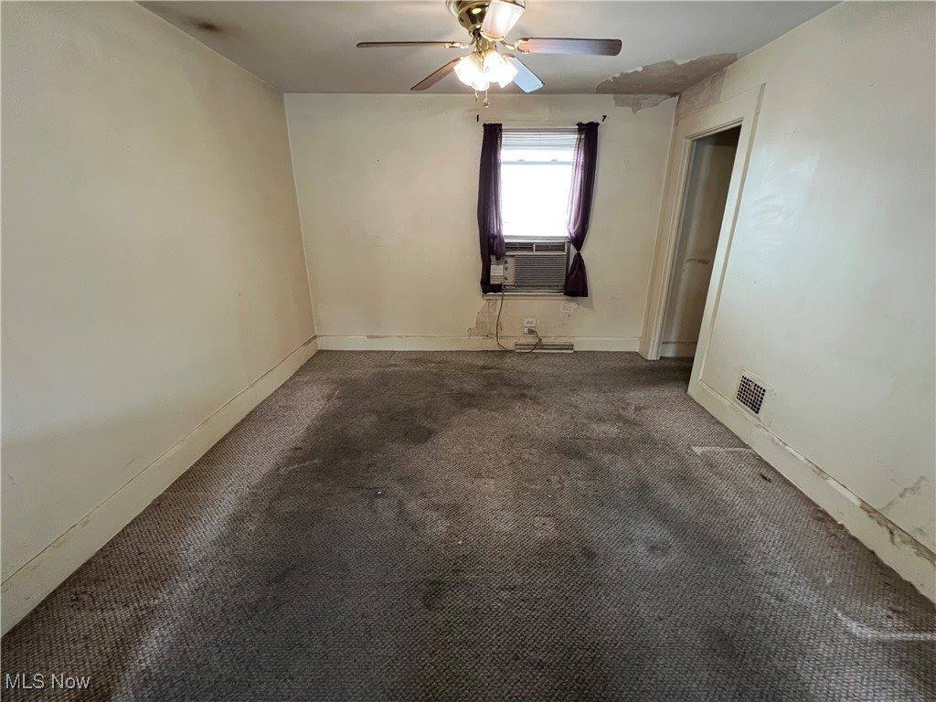 2909 Vestal Road, Youngstown, OH 44509