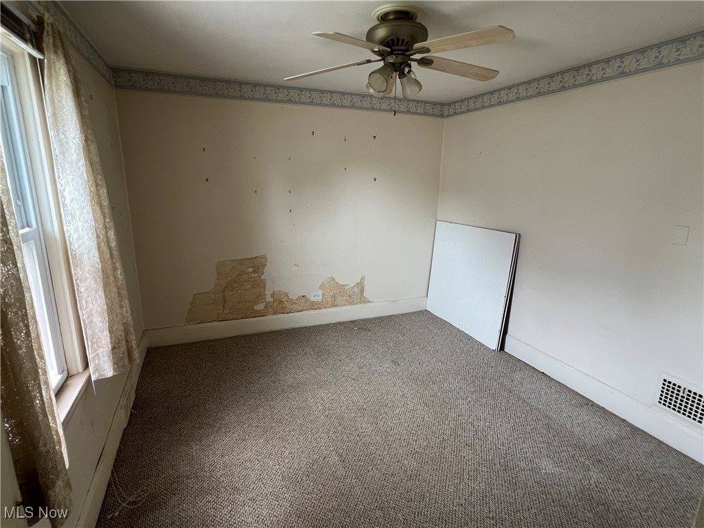 2909 Vestal Road, Youngstown, OH 44509