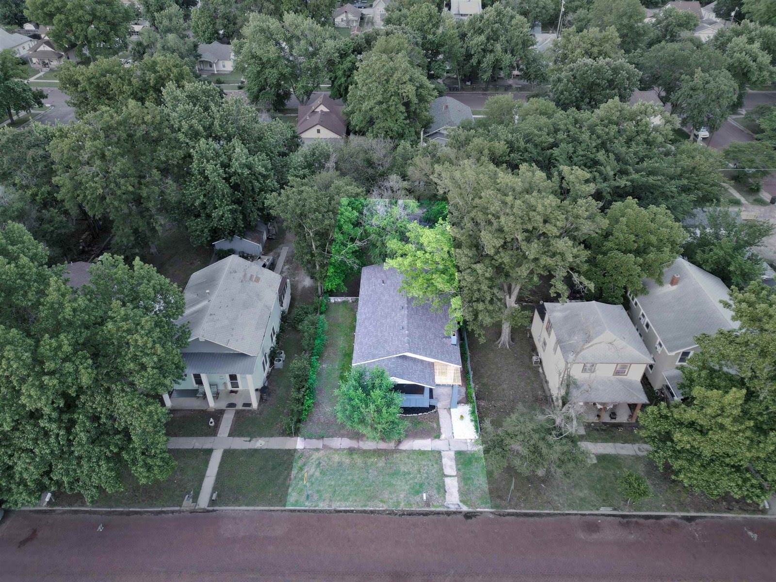 616 North 4th St, Arkansas City, KS 67005