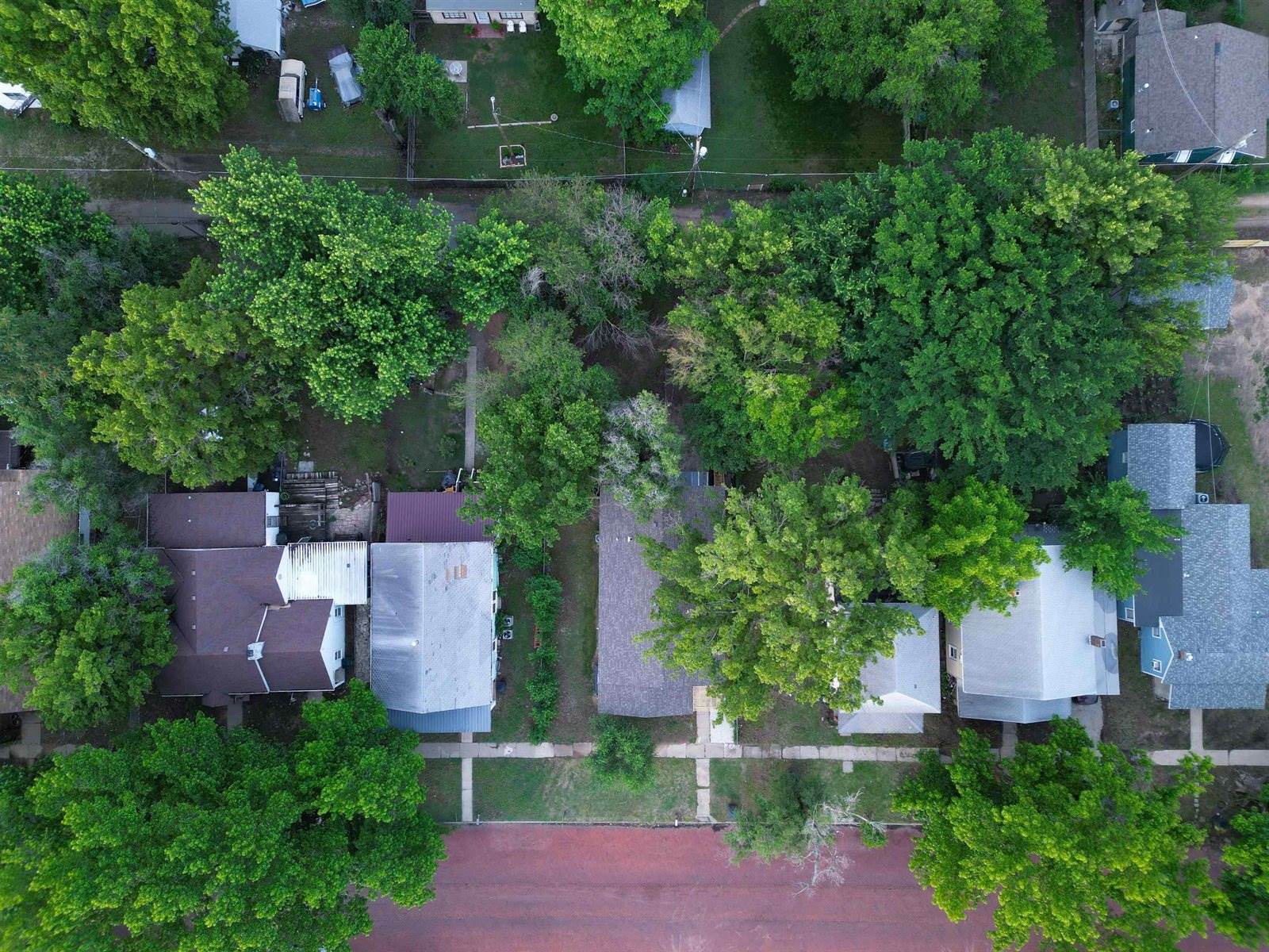 616 North 4th St, Arkansas City, KS 67005