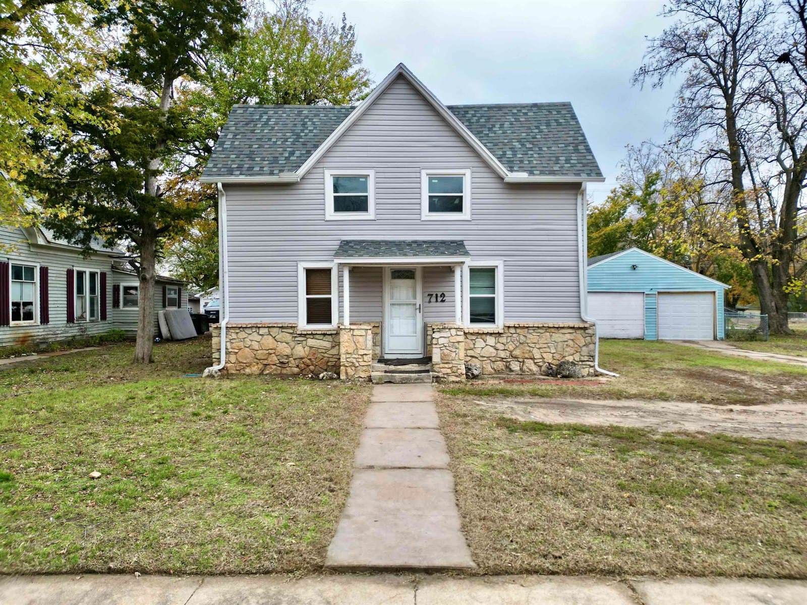 712 South C St, Arkansas City, KS 67005