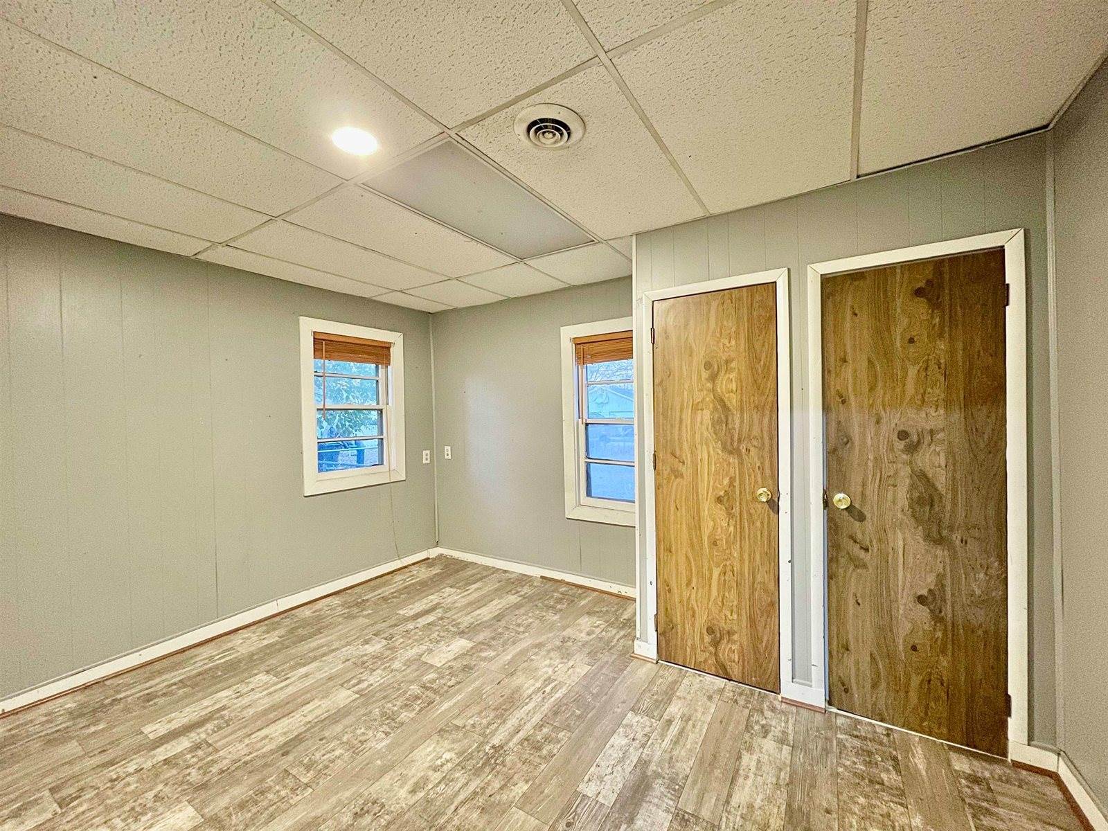 712 South C St, Arkansas City, KS 67005