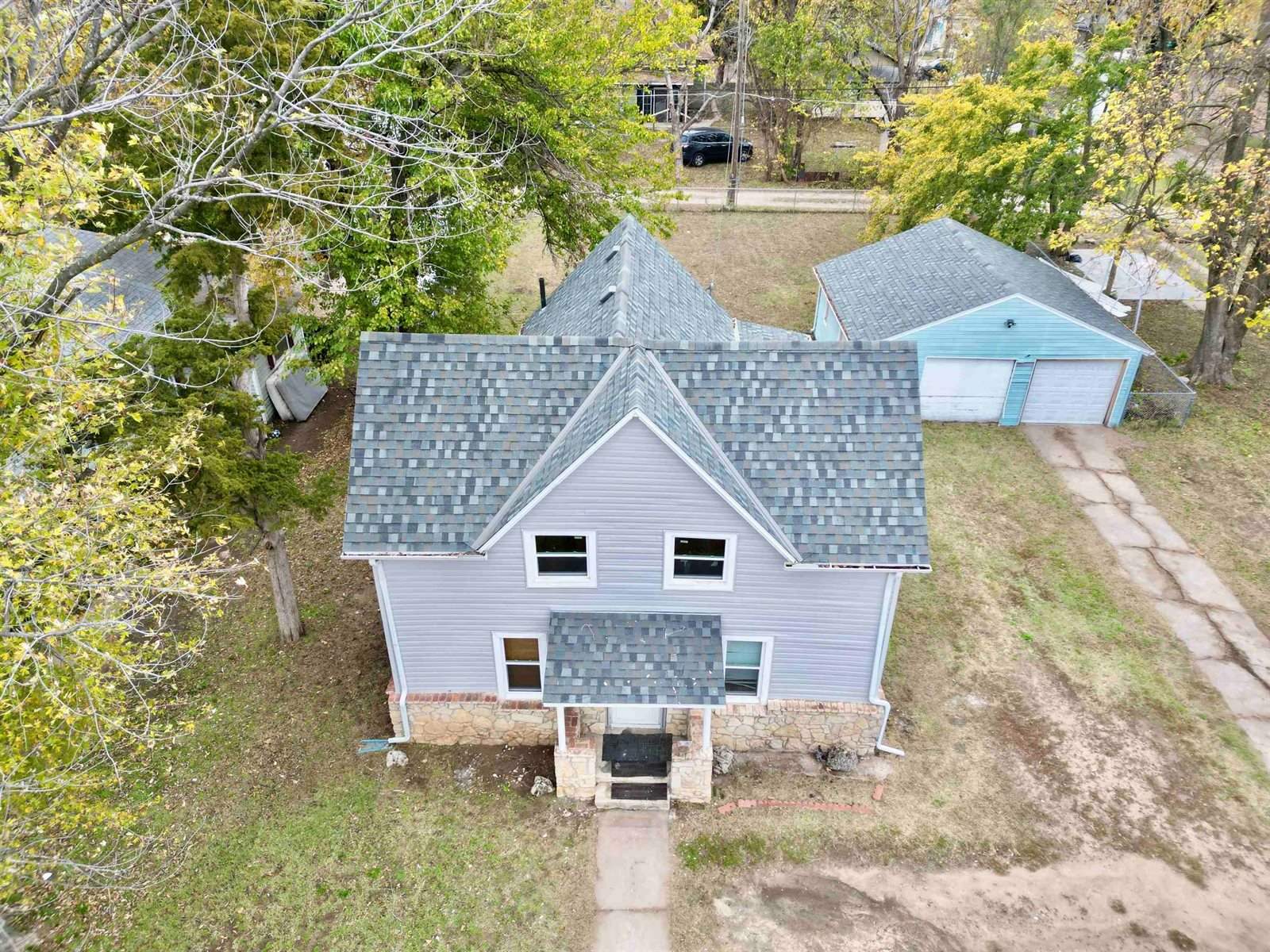 712 South C St, Arkansas City, KS 67005