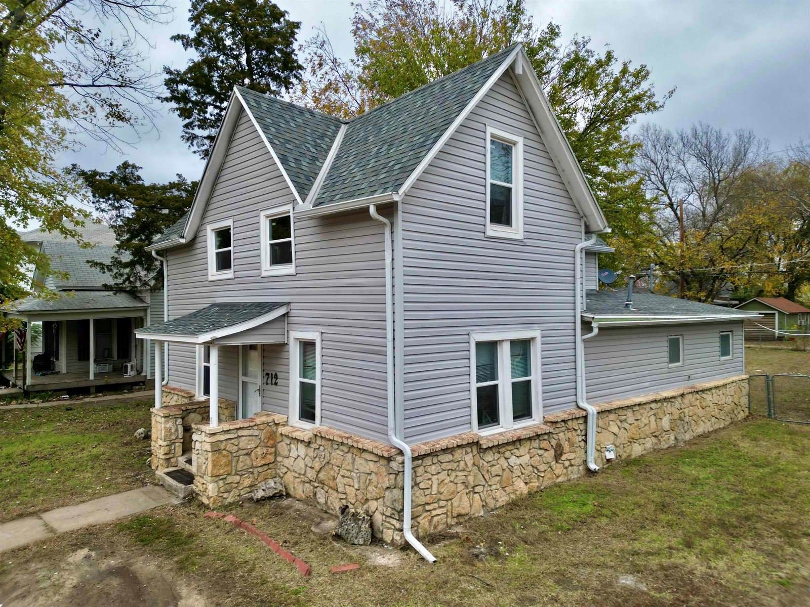 712 South C St, Arkansas City, KS 67005