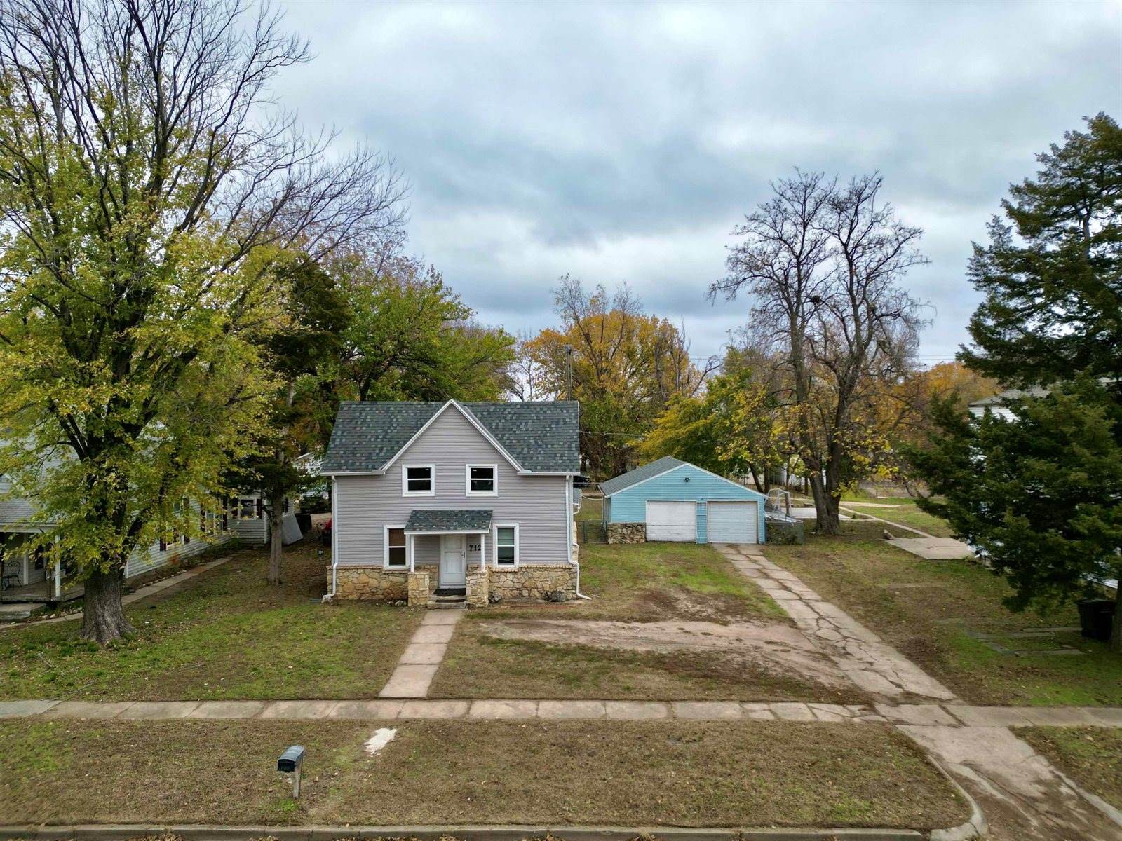 712 South C St, Arkansas City, KS 67005