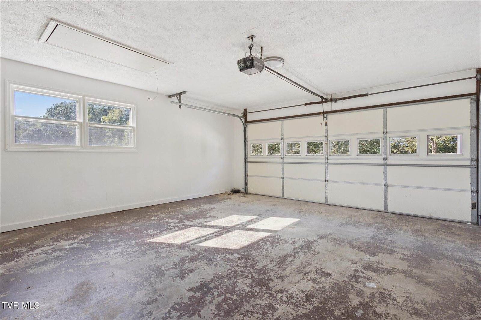 116 Horseshoe Bend Drive, Jonesborough, TN 37659