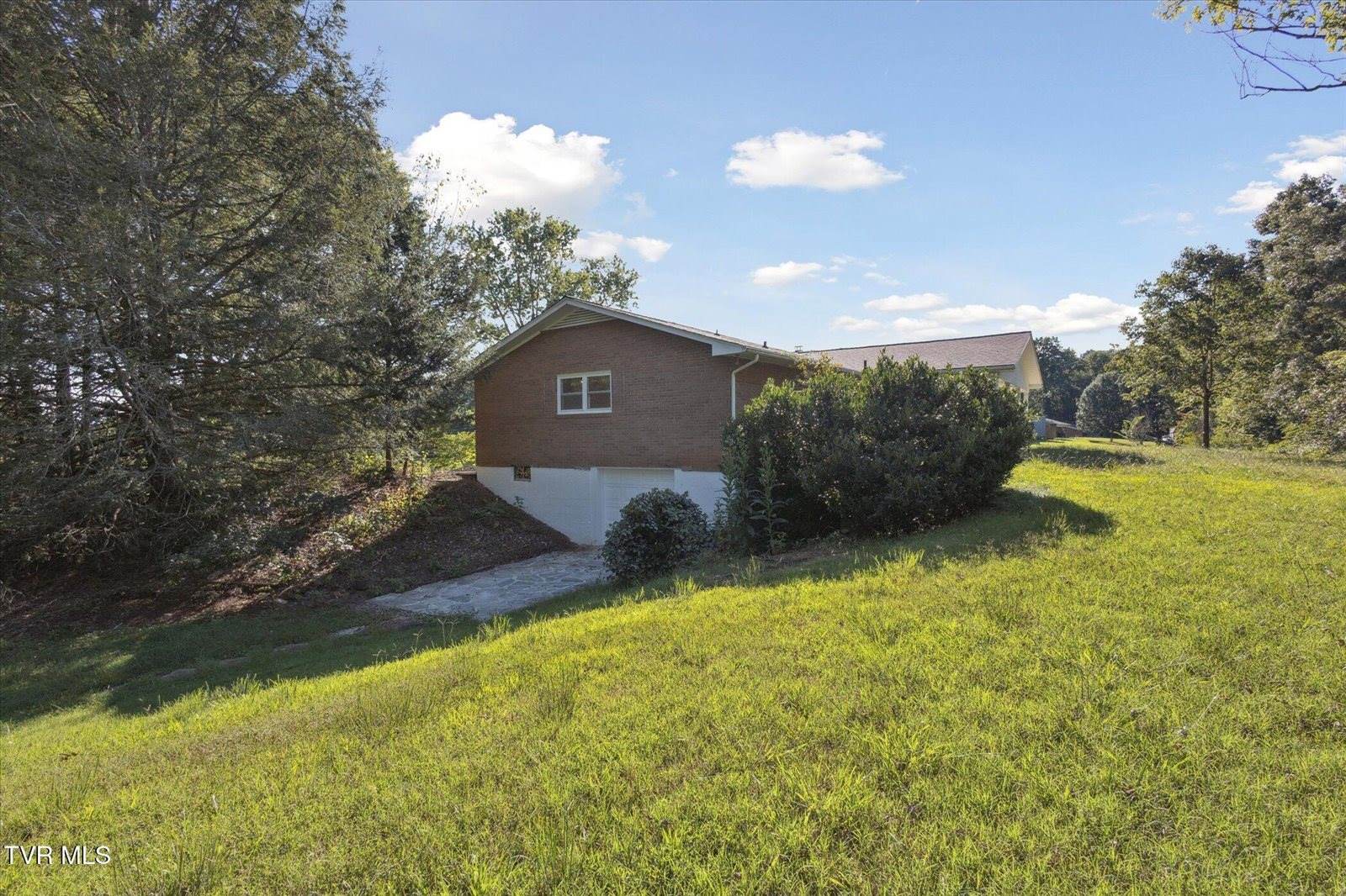 116 Horseshoe Bend Drive, Jonesborough, TN 37659