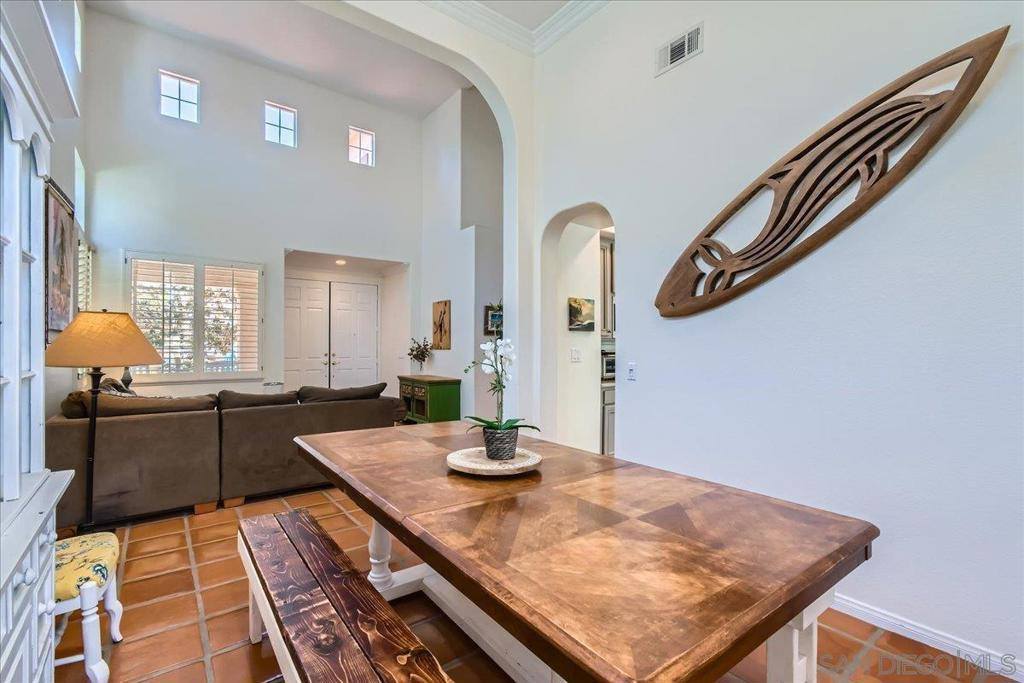 1382 Sparrow Rd, Carlsbad, CA 92011