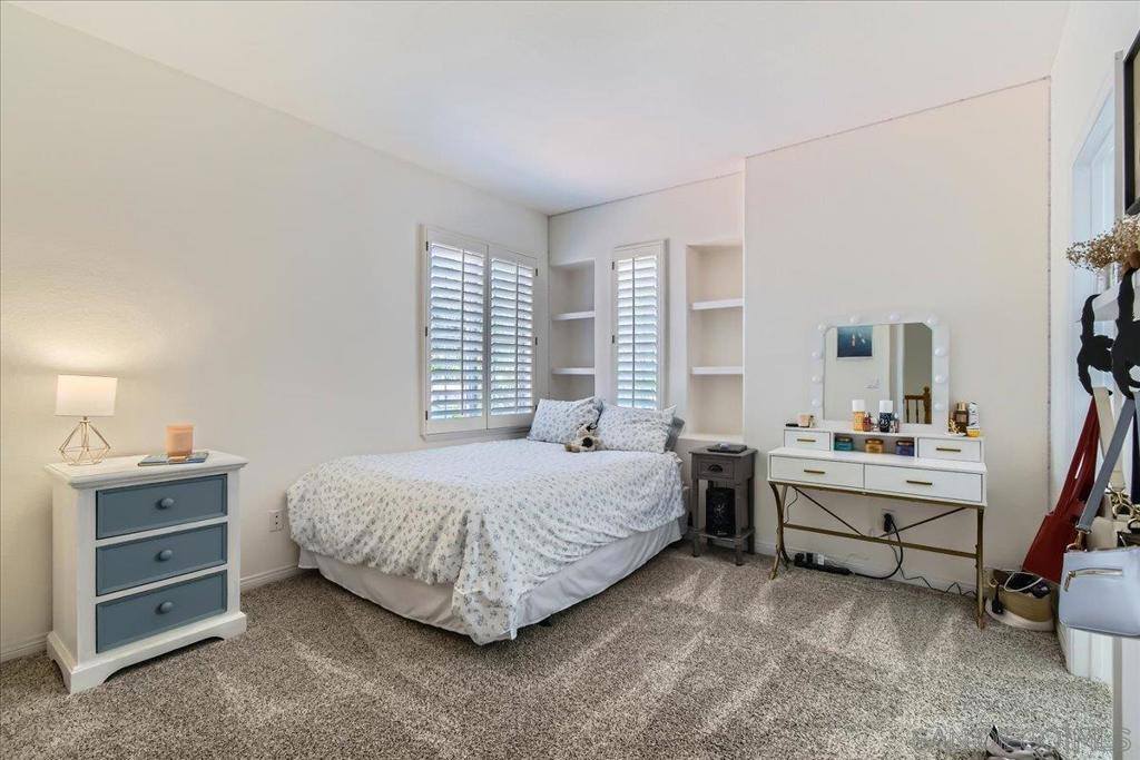 1382 Sparrow Rd, Carlsbad, CA 92011