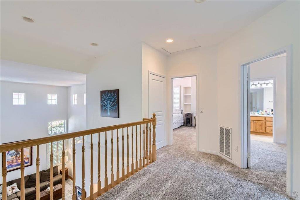 1382 Sparrow Rd, Carlsbad, CA 92011