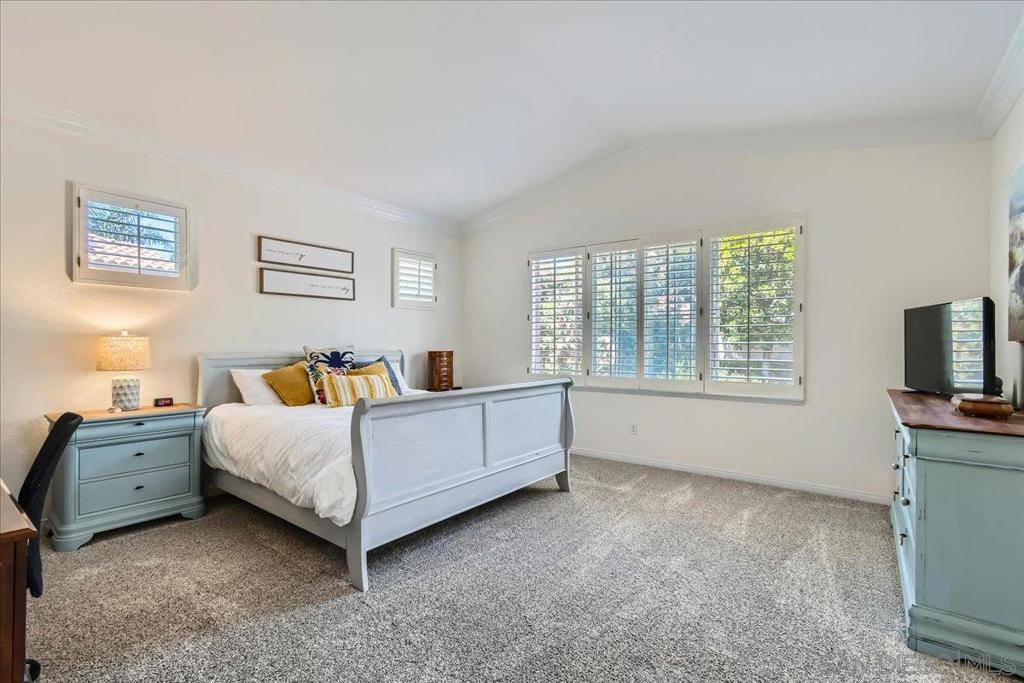 1382 Sparrow Rd, Carlsbad, CA 92011