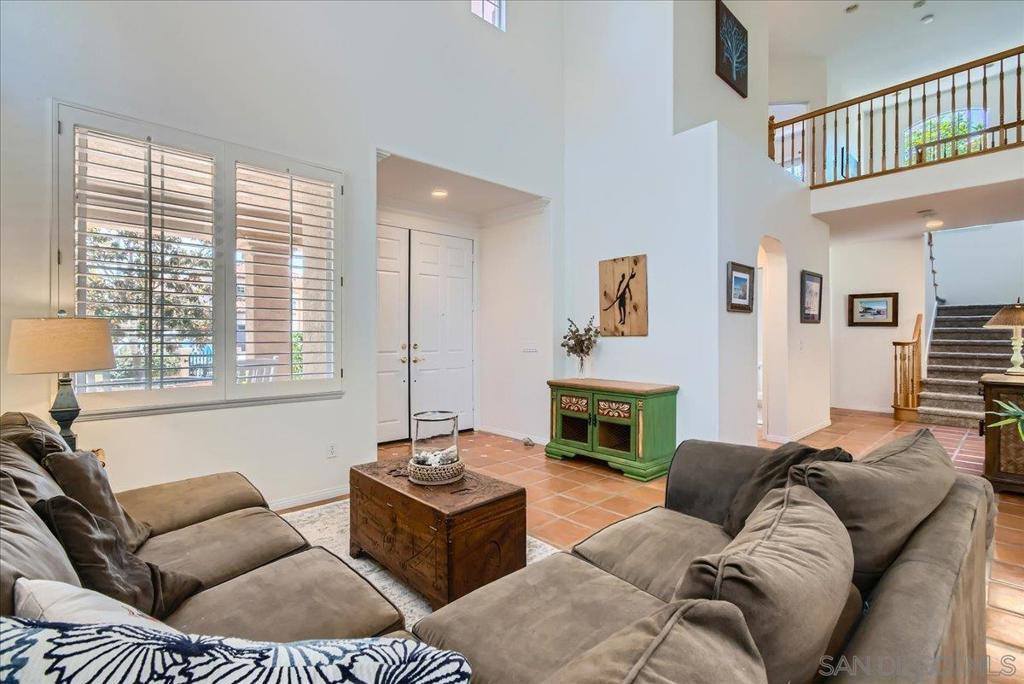 1382 Sparrow Rd, Carlsbad, CA 92011