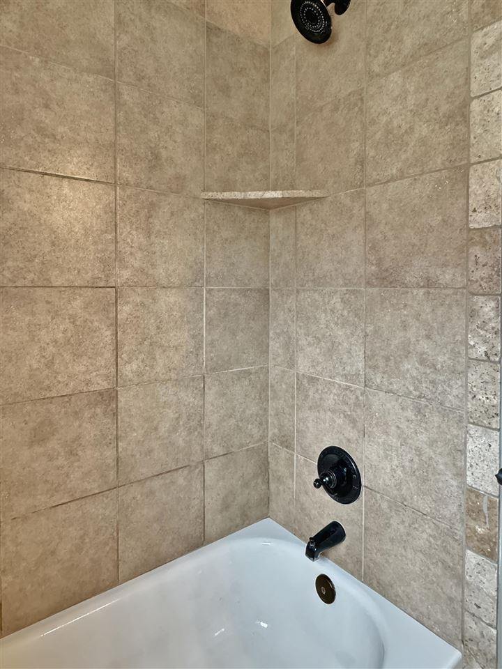 4305 NE Flycatcher Ln, Lawton, OK 73507