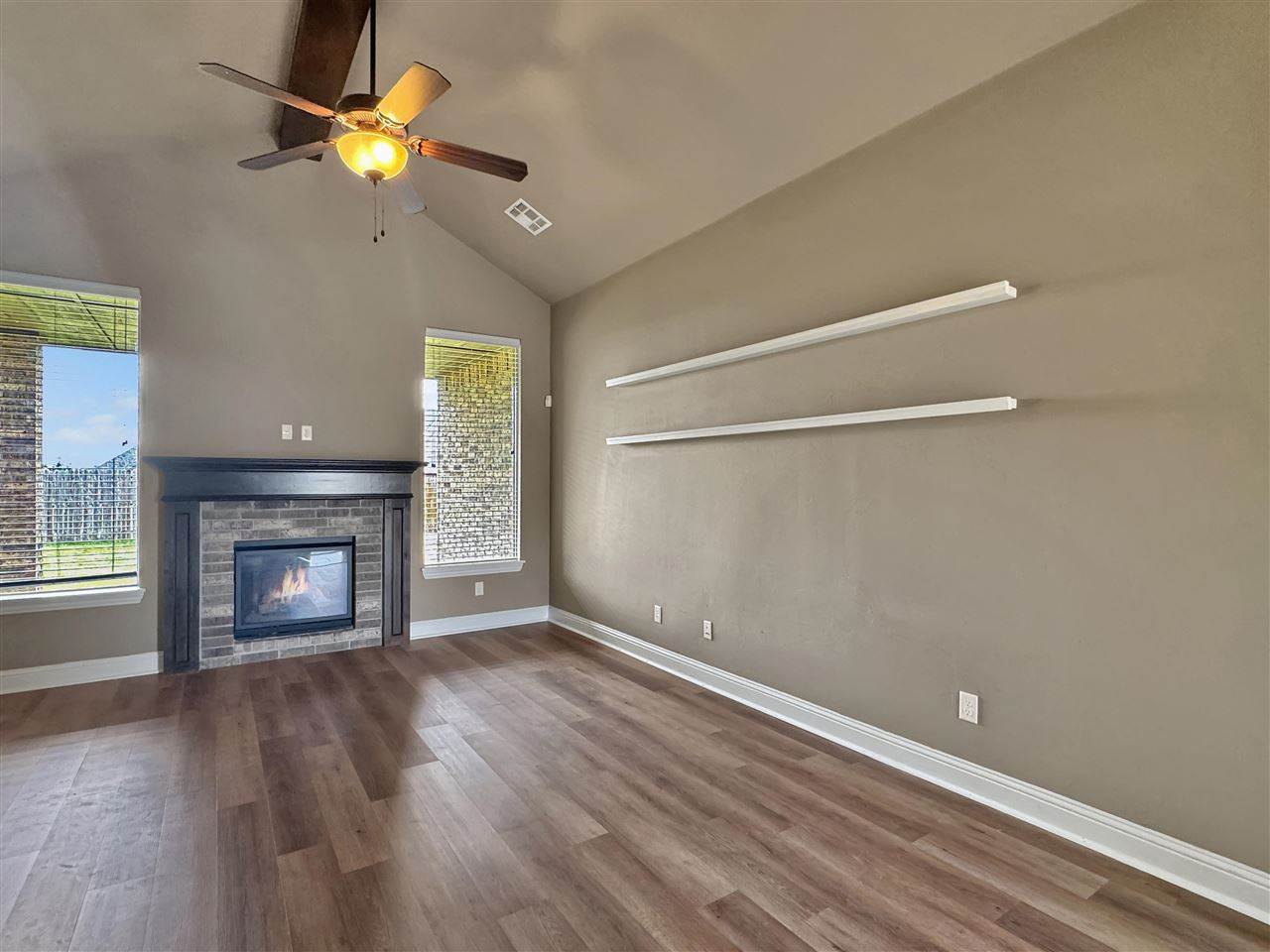 4305 NE Flycatcher Ln, Lawton, OK 73507