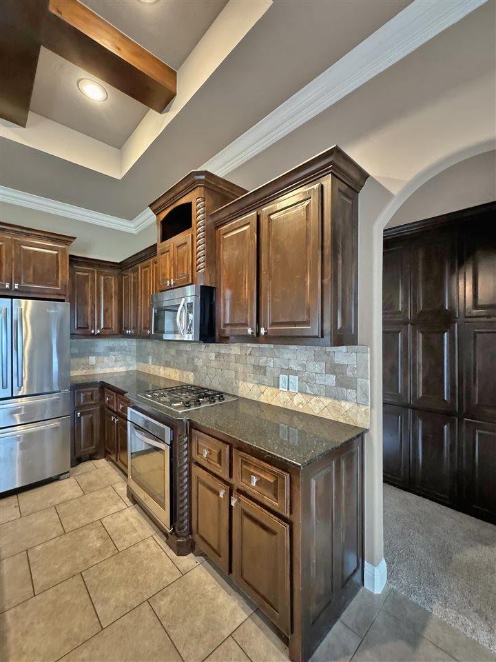 4305 NE Flycatcher Ln, Lawton, OK 73507