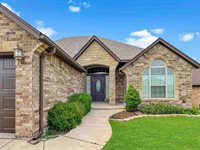 4305 NE Flycatcher Ln, Lawton, OK 73507