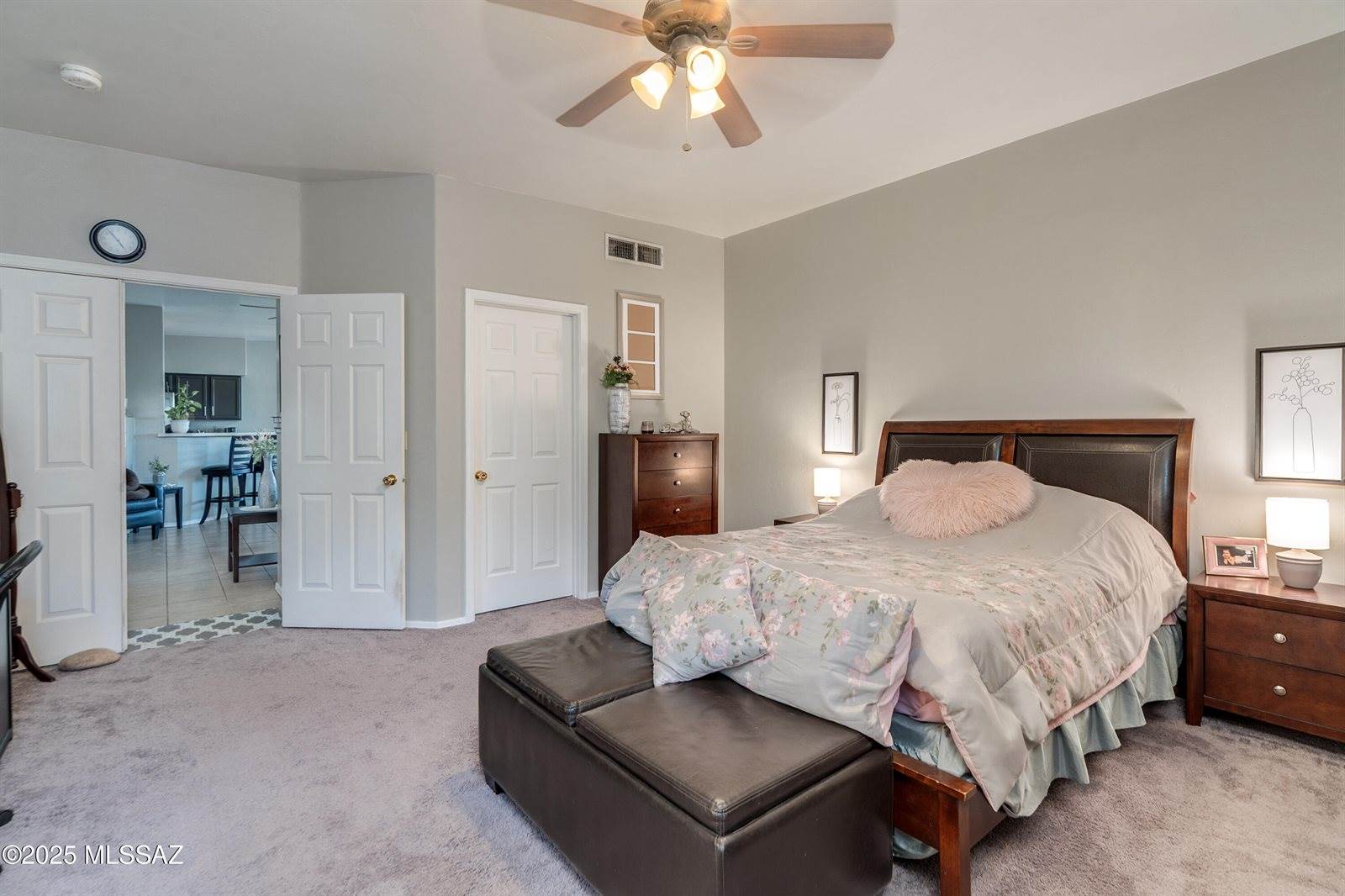 5525 South Gainsborough Road, Tucson, AZ 85746