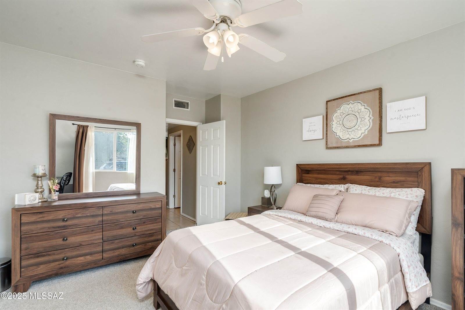 5525 South Gainsborough Road, Tucson, AZ 85746