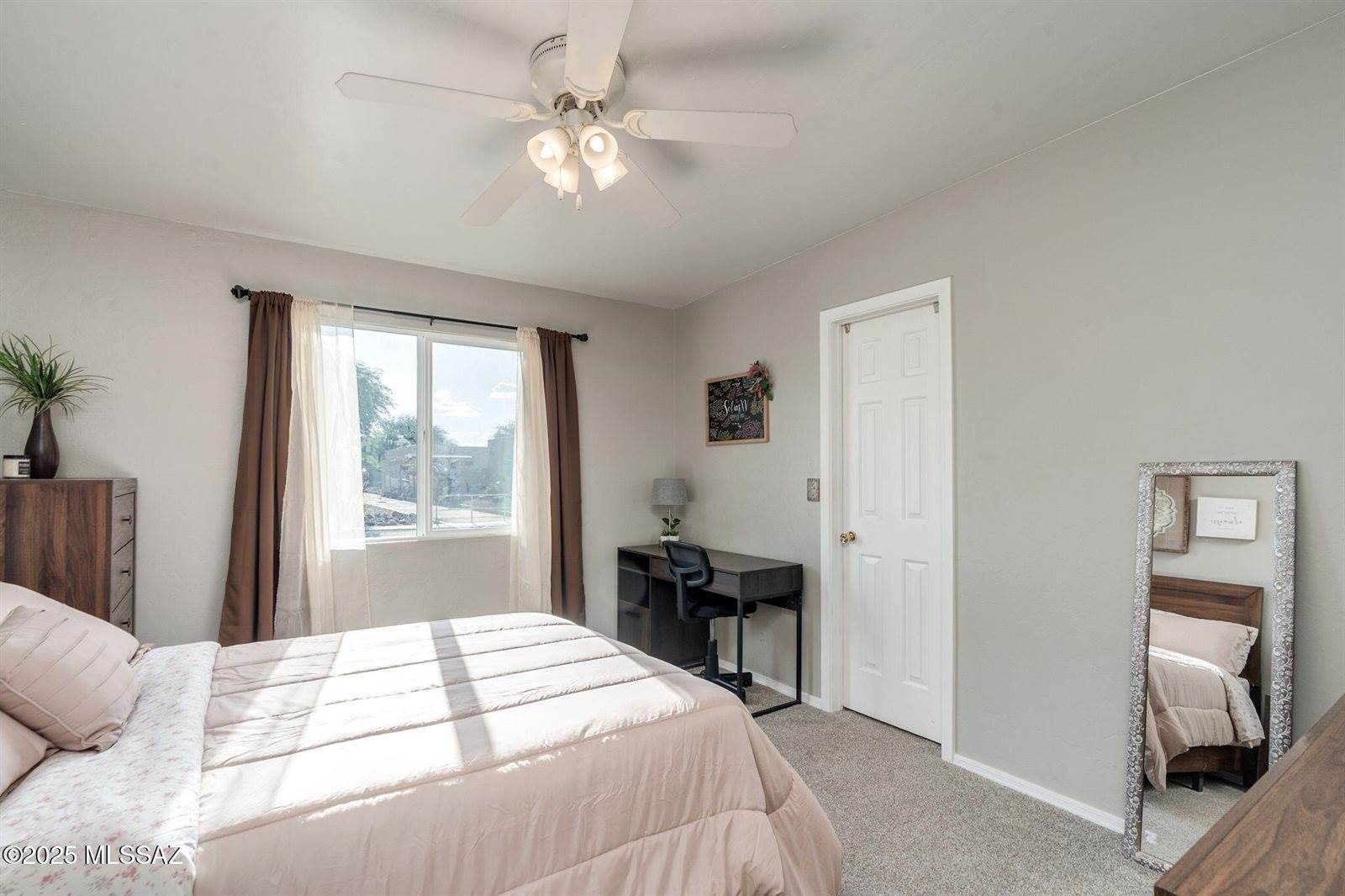 5525 South Gainsborough Road, Tucson, AZ 85746