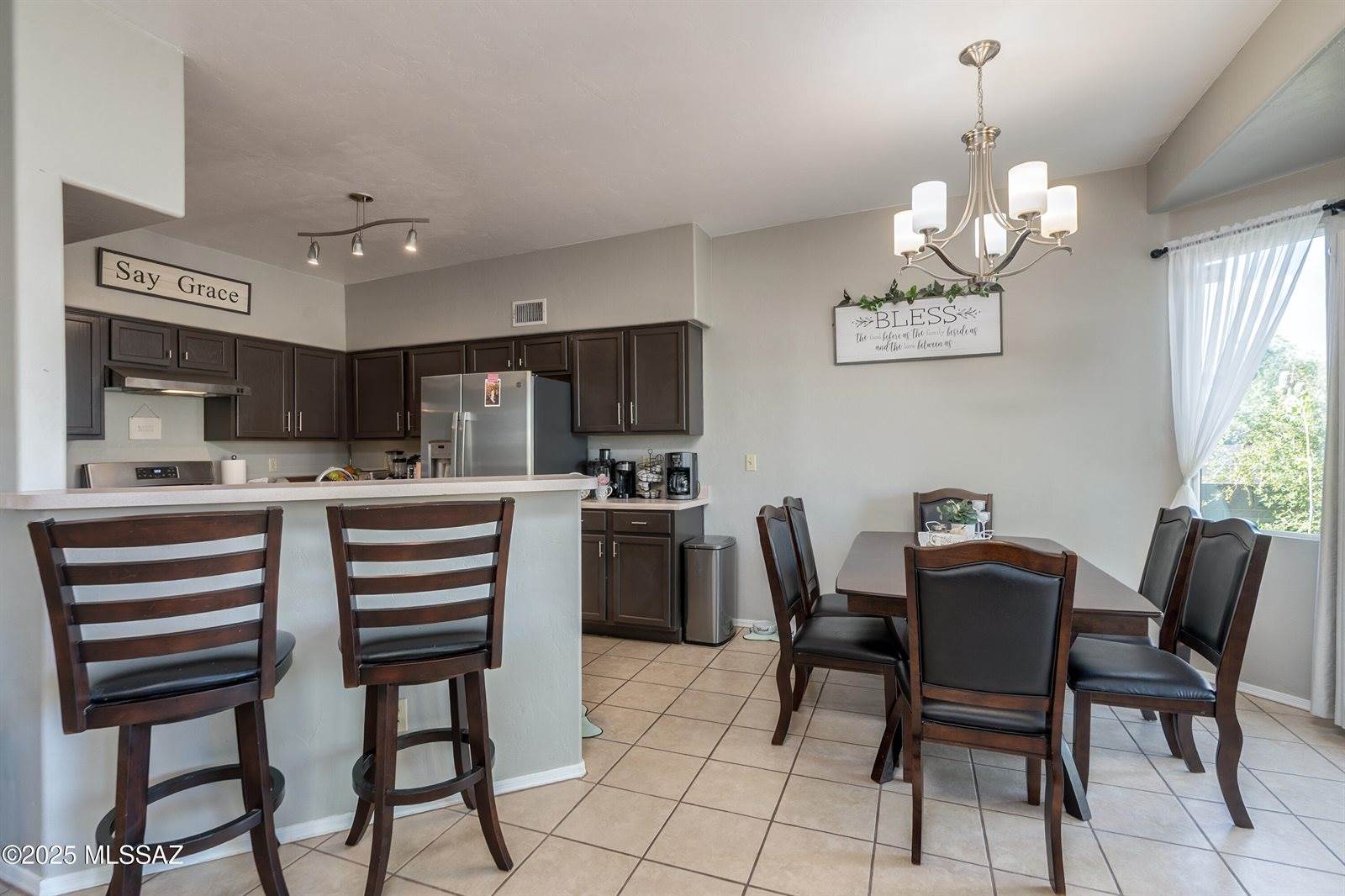 5525 South Gainsborough Road, Tucson, AZ 85746