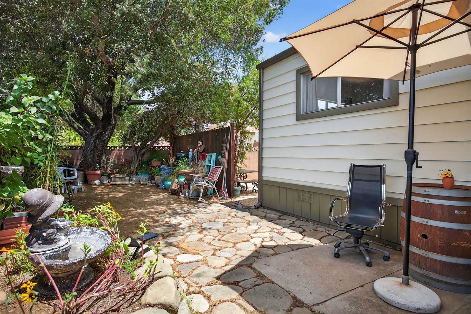 950 Woodland Ave., Ojai, CA 93023