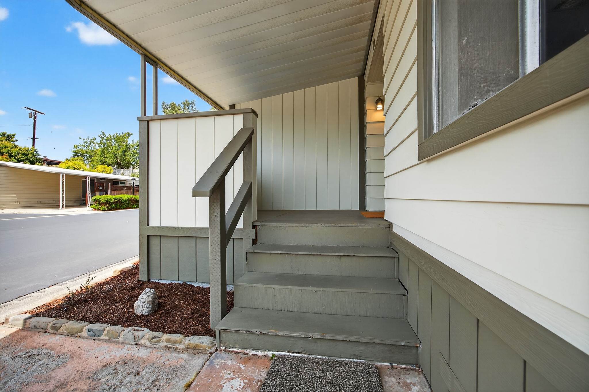 950 Woodland Ave., Ojai, CA 93023