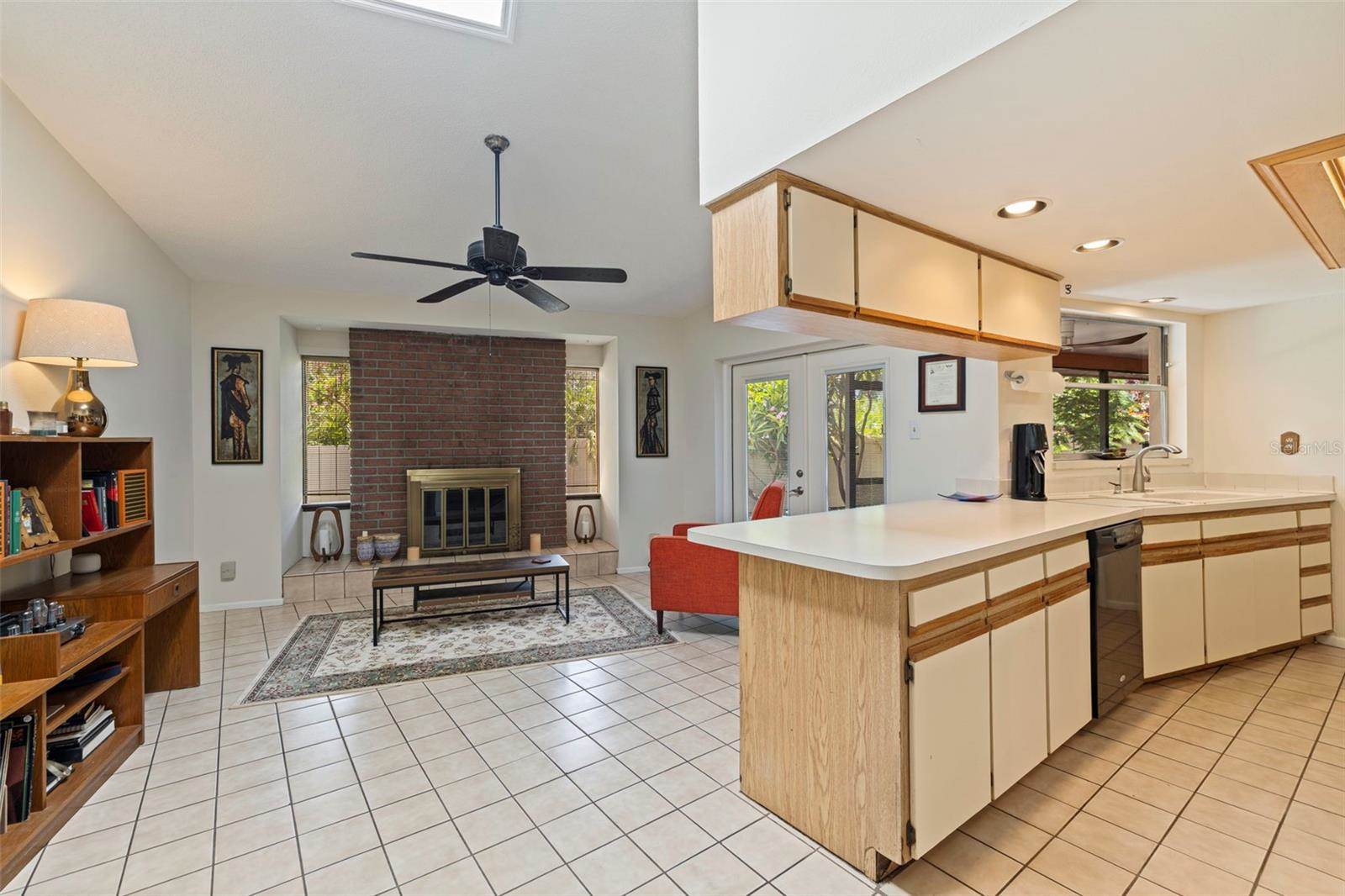 1942 Pinellas Point Drive South, Saint Petersburg, FL 33712