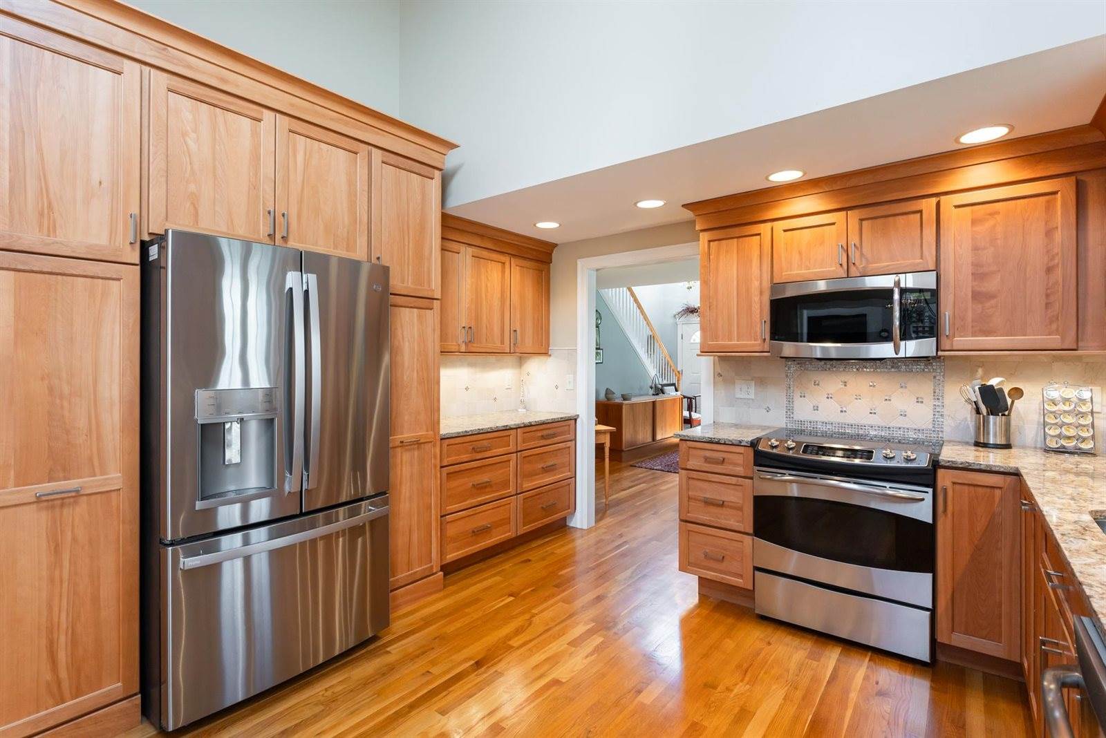 100 Hampton Meadows, Hampton, NH 03842