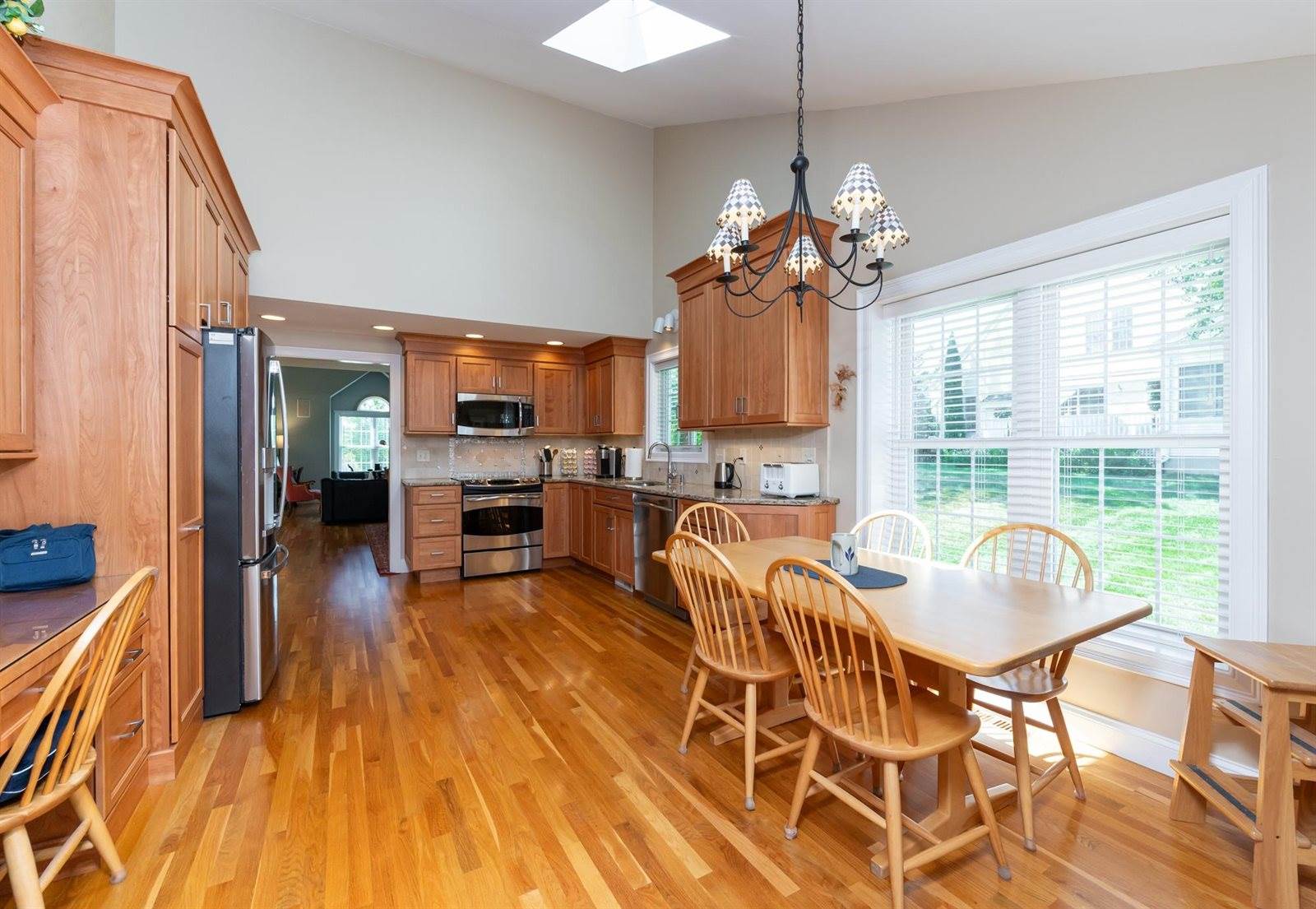 100 Hampton Meadows, Hampton, NH 03842