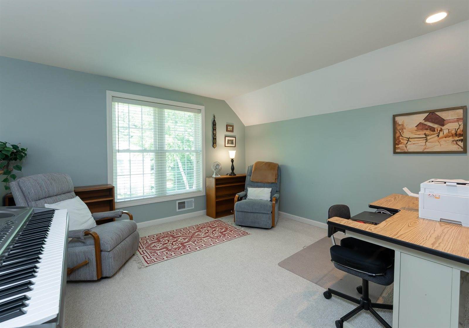 100 Hampton Meadows, Hampton, NH 03842