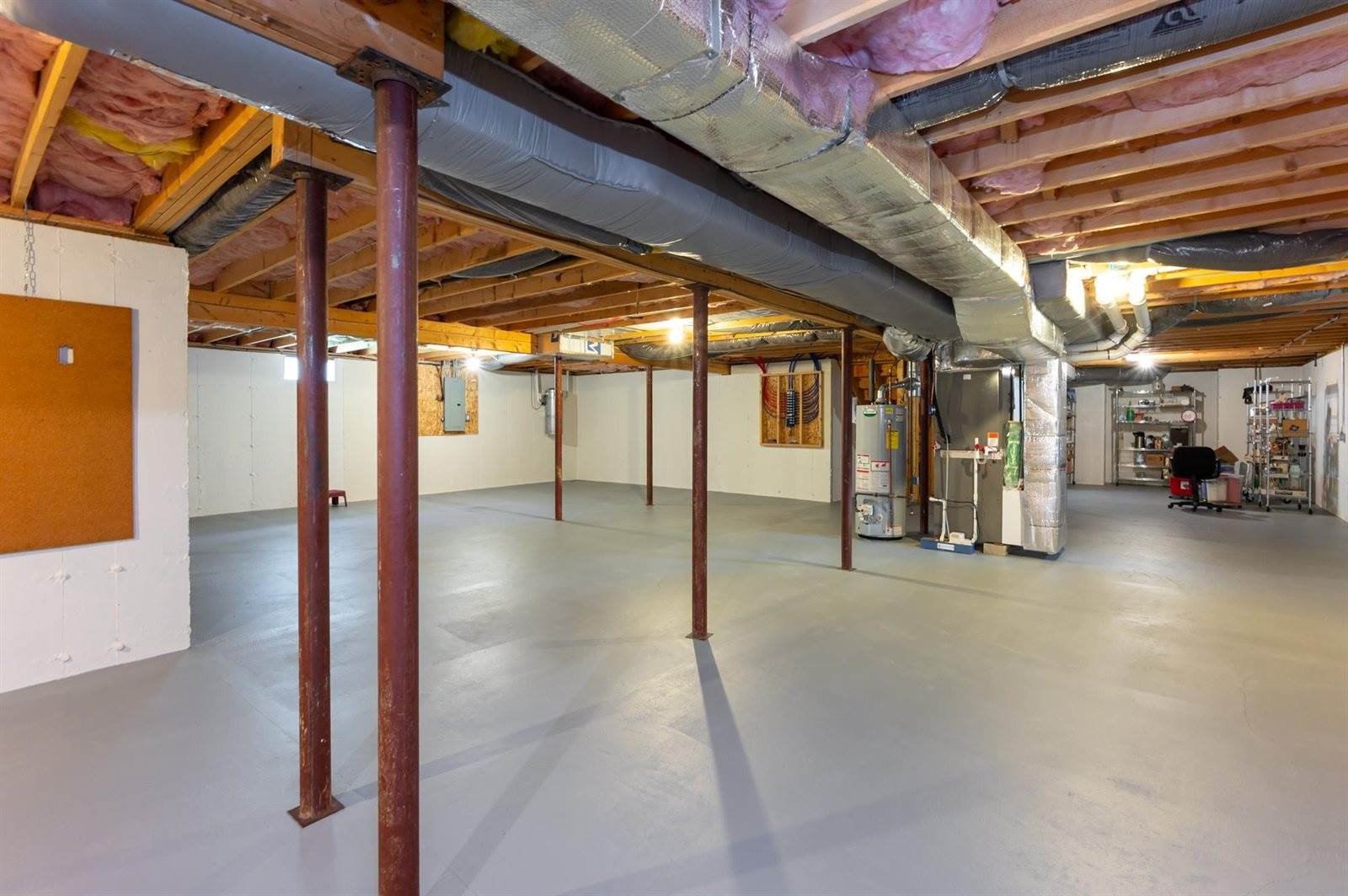 100 Hampton Meadows, Hampton, NH 03842