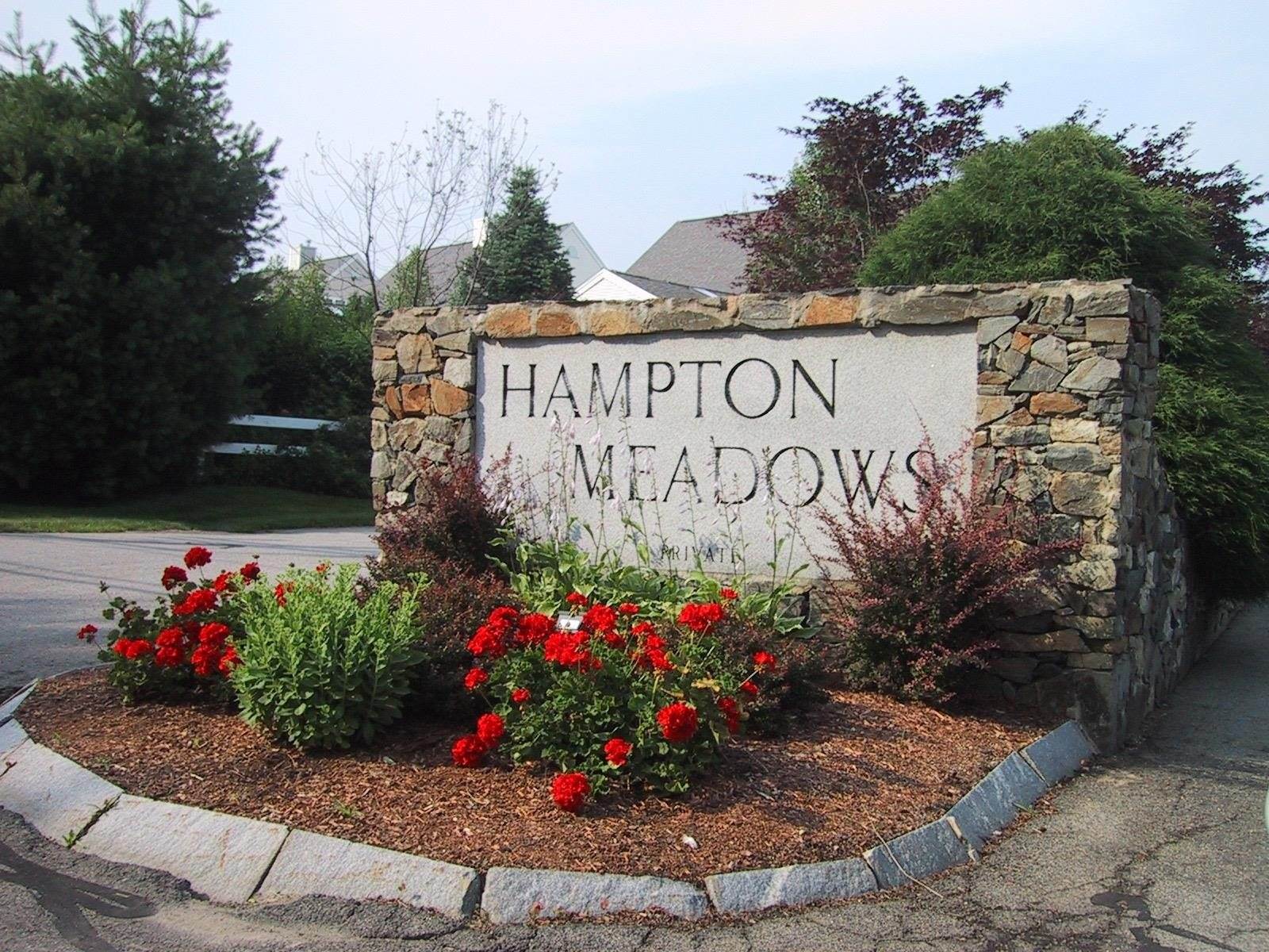 100 Hampton Meadows, Hampton, NH 03842