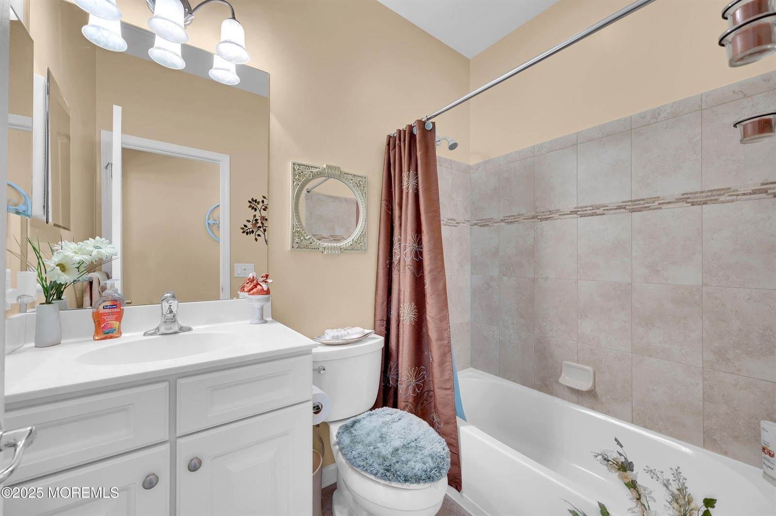 23 Lenox Road, Jackson, NJ 08527